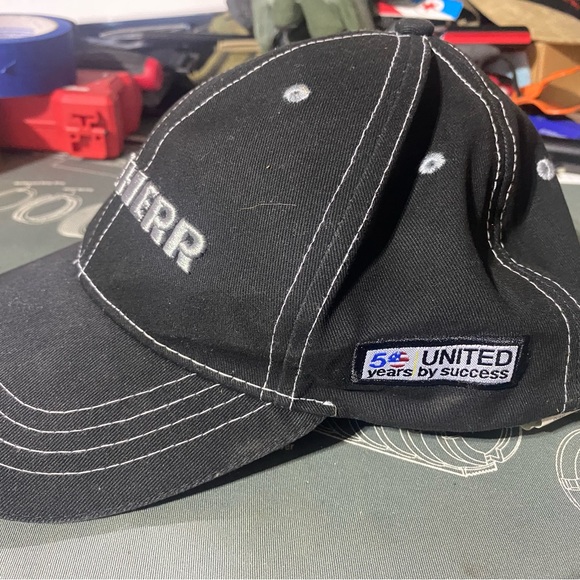 Liebherr hat *50 years United by success edition* - Picture 4 of 4